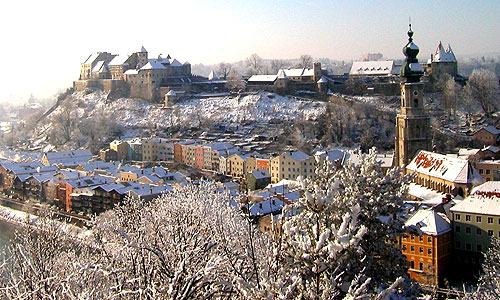 Bild: Burg und Stadt Burghausen