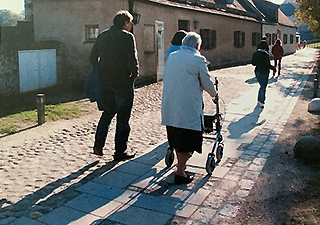 Weg durch die Höfe der Burg, Foto: Bayerische Schlösserverwaltung Bild: Weg durch die Höfe der Burg